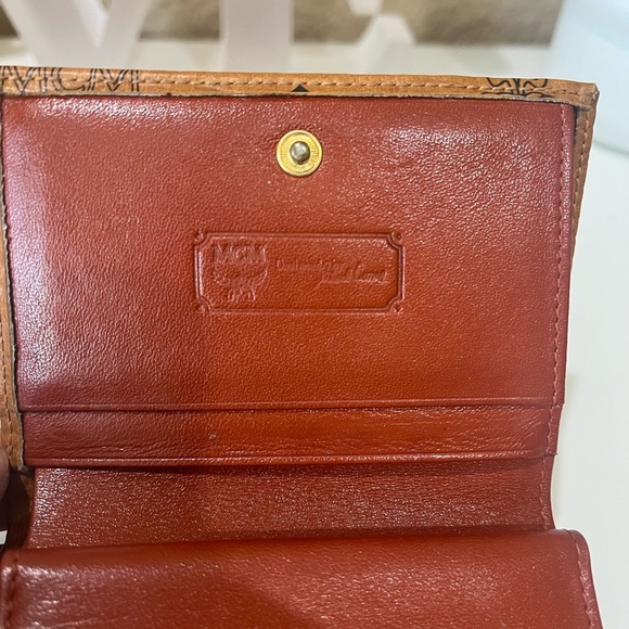 MCM VINTAGE COGNAC VISETOS SMALL TRIFOLD WALLET - Picture 13 of 16